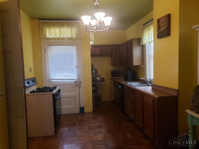 119 Woolper Avenue, Cincinnati, OH 45220 Photo 7