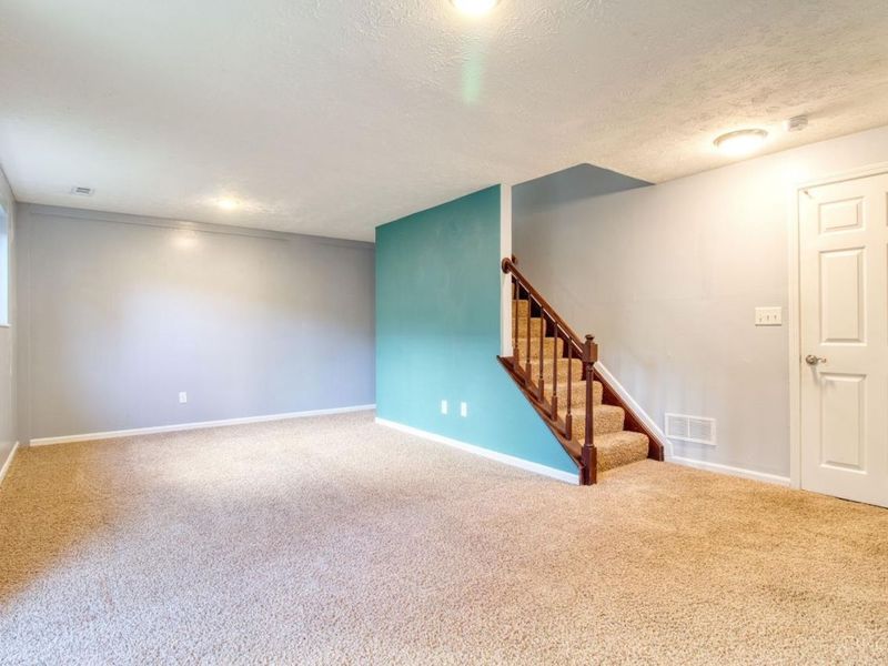188 Stillmeadow Drive, Unit 22, Pierce Twp, OH 45245 Photo 17