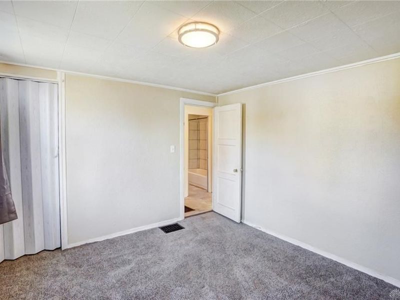 2150 Kensington Drive, Dayton, OH 45406 Photo 11