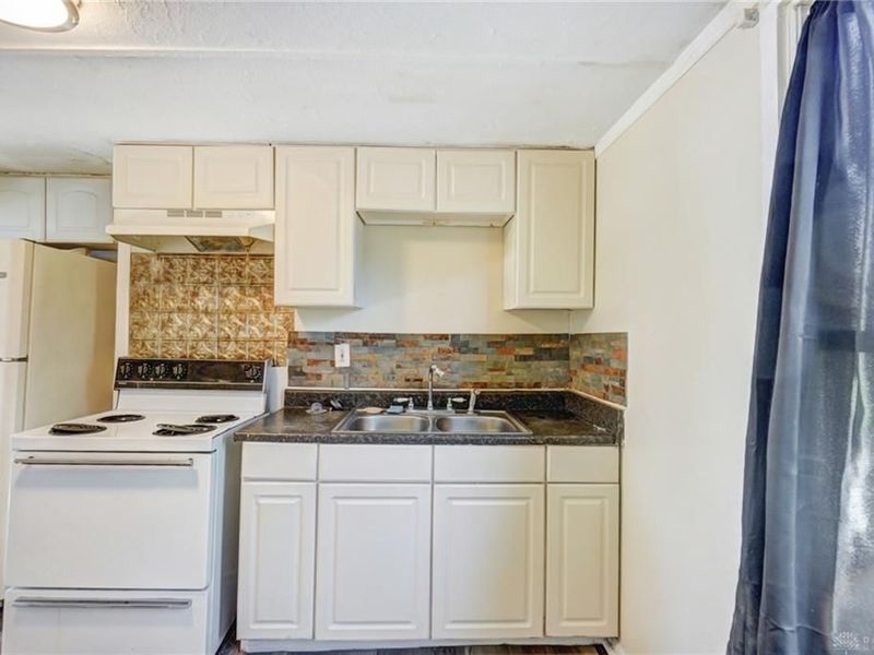 2150 Kensington Drive, Dayton, OH 45406 Photo 9
