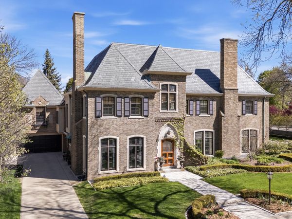 3565 N Lake Dr, Shorewood, WI 53211