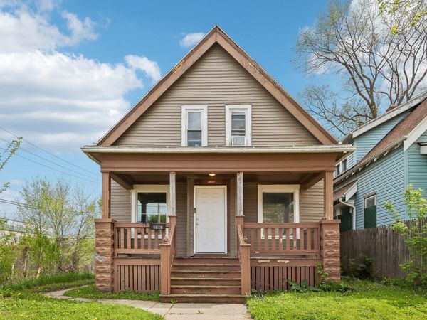 3207 W Auer Ave, Milwaukee, WI 53216