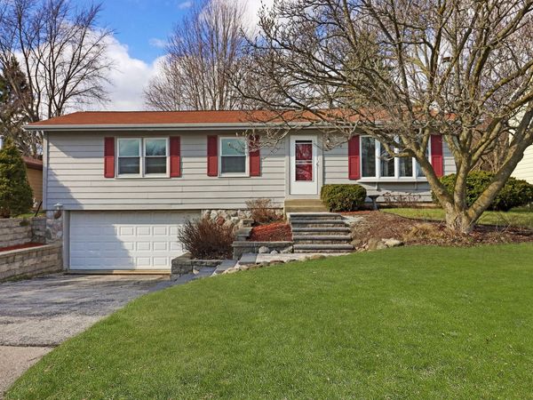 8050 Gina Dr, Mount Pleasant, WI 53406