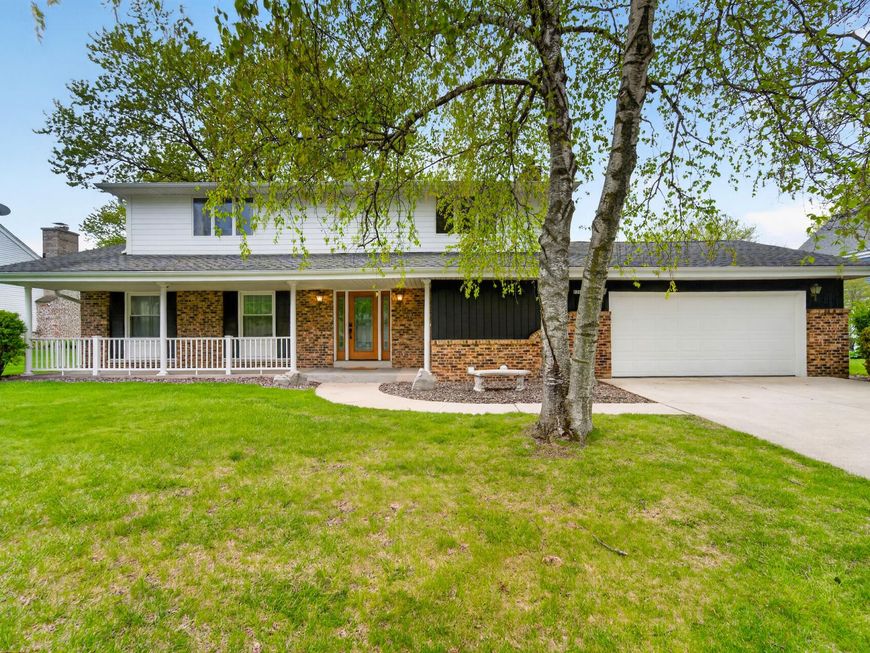 Main Photo