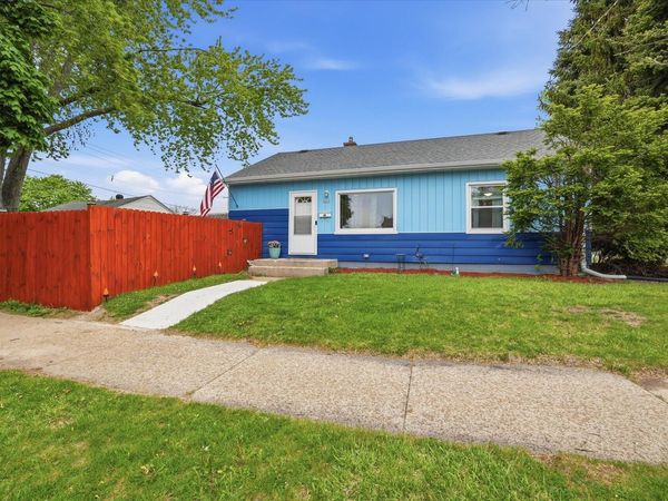 6800 W Ohio Ave, Milwaukee, WI 53219