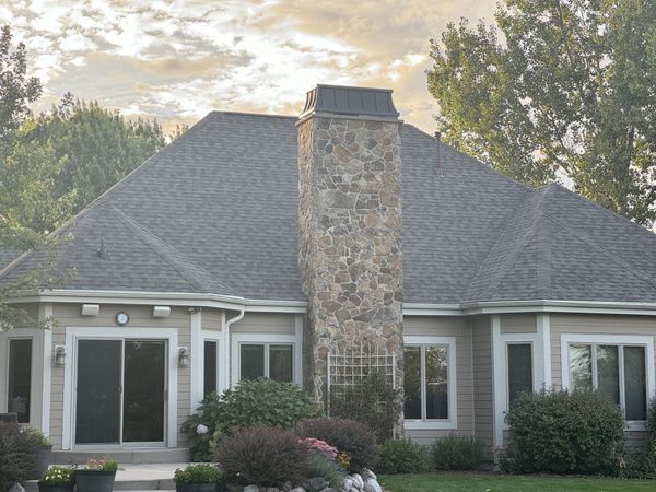 W280N8120 Black Diamond Ct, Merton, WI 53029