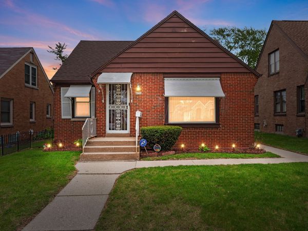 4150 N 46th St, Milwaukee, WI 53216
