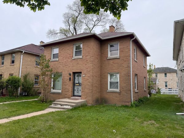 3725 W Capitol Dr, Unit 3727, Milwaukee, WI 53216