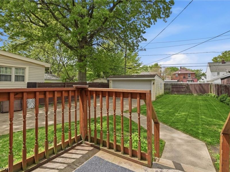 350 E 210th Street, Euclid, OH 44123 Photo 31