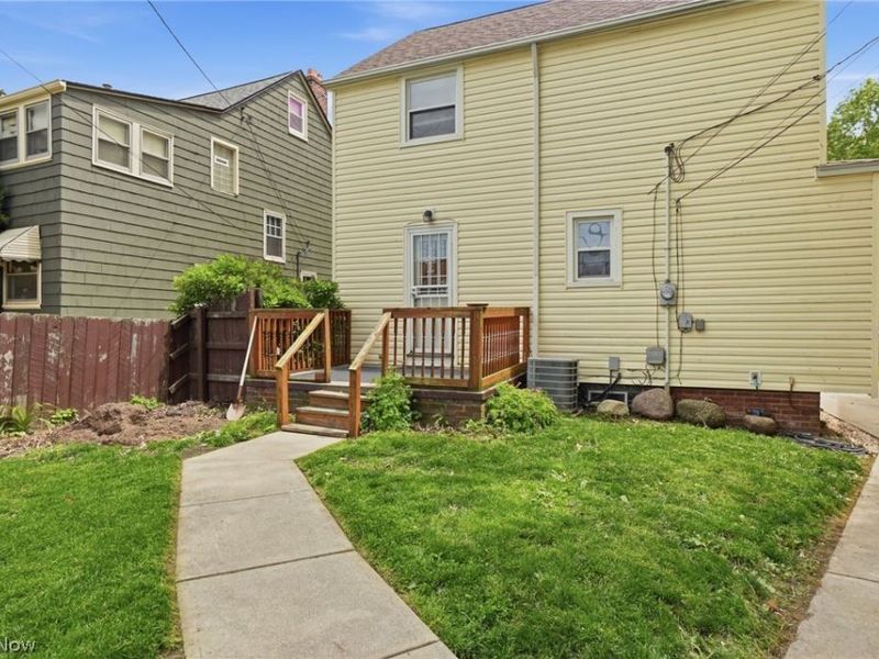 350 E 210th Street, Euclid, OH 44123 Photo 35
