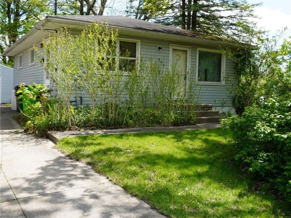 483 17th Street NW, Barberton, OH 44203