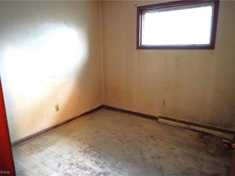 483 17th Street NW, Barberton, OH 44203 Photo 8