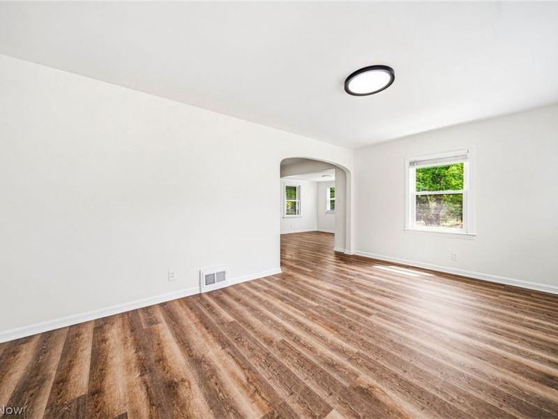 3579 Lloyd Road , Cleveland, OH 44111 Photo 6