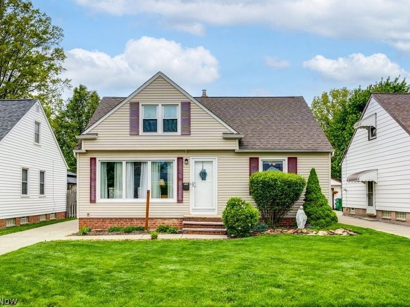 28935 W Willowick Drive , Willowick, OH 44095 Photo 1