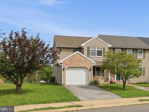107 RED STONE CIRCLE , REINHOLDS, PA 17569
