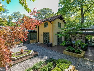210 LAMBERT DRIVE, PRINCETON, NJ 08540