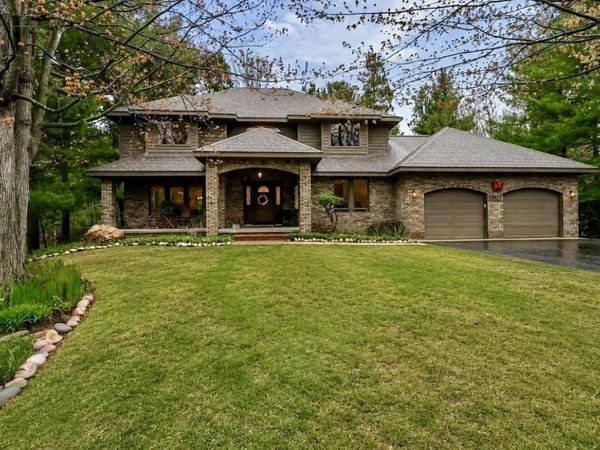 3927 Village Circle Drive, Traverse City, MI 49686