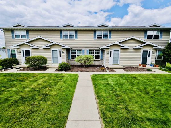 913 N CLOVER Lane, Unit C, Cottage Grove, WI 53527