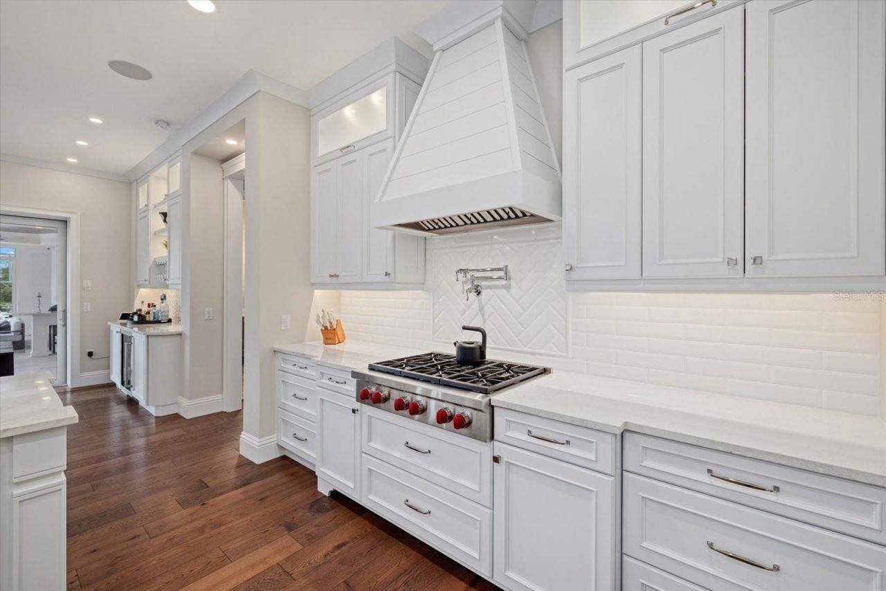 1525 Mallard Lane, Sarasota, FL 34239 Photo