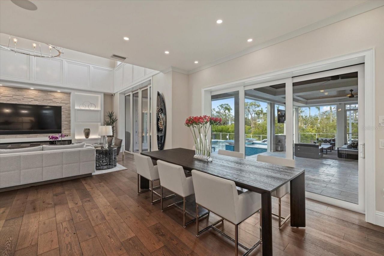 1525 Mallard Lane, Sarasota, FL 34239 Photo