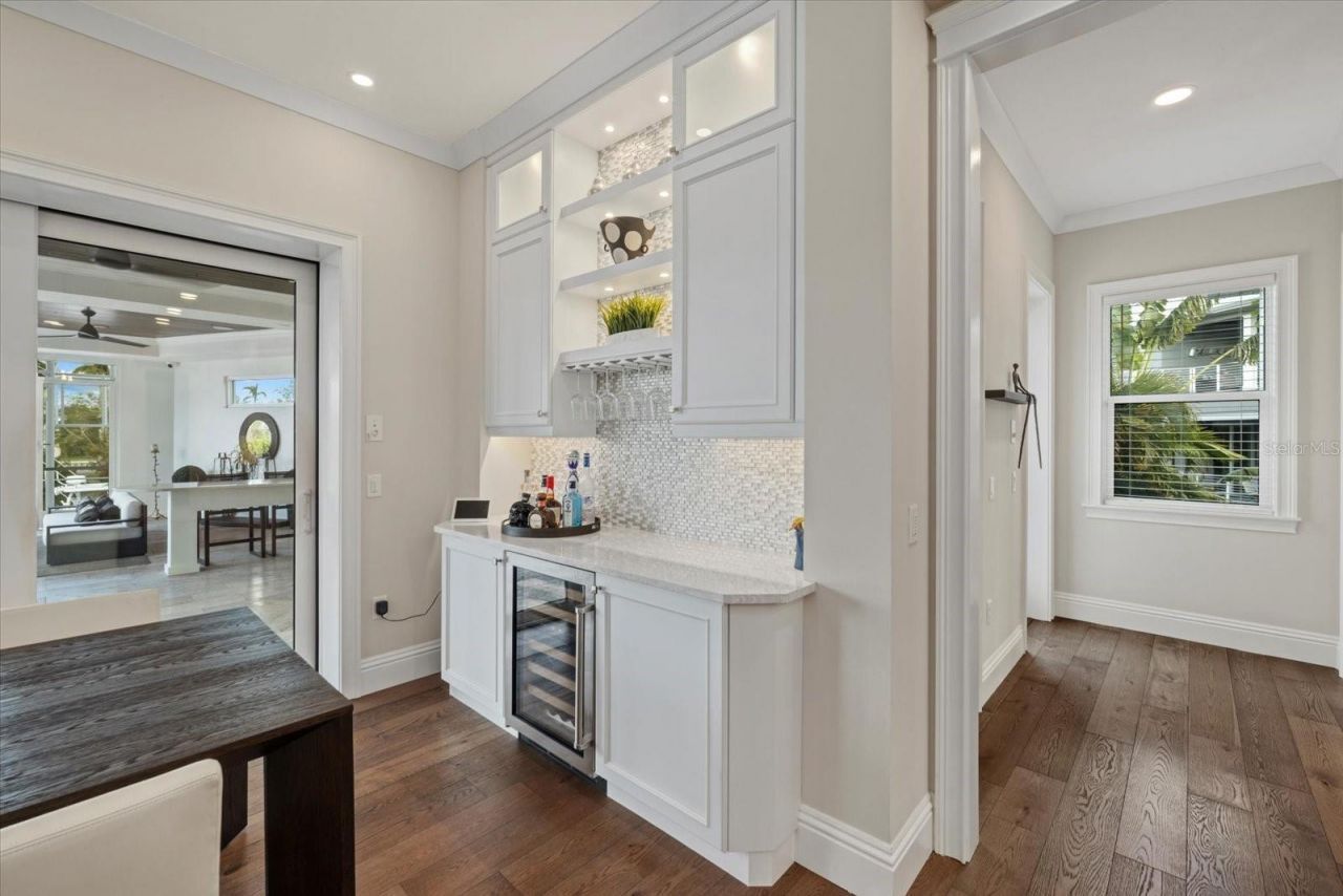 1525 Mallard Lane, Sarasota, FL 34239 Photo