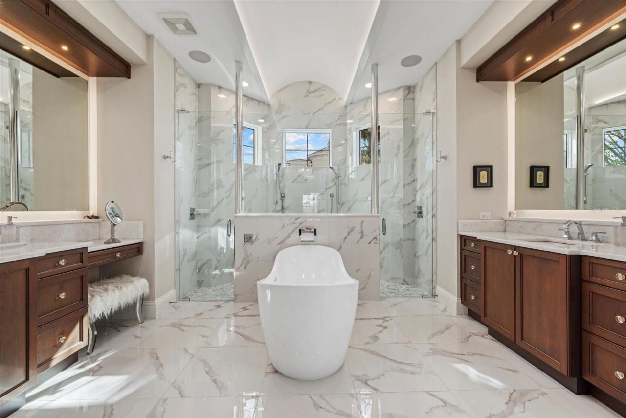 1525 Mallard Lane, Sarasota, FL 34239 Photo