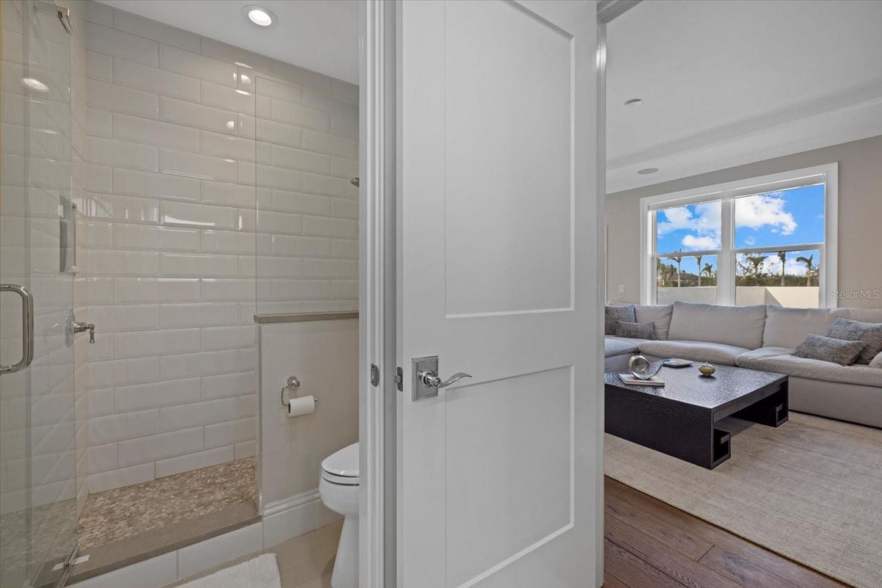 1525 Mallard Lane, Sarasota, FL 34239 Photo
