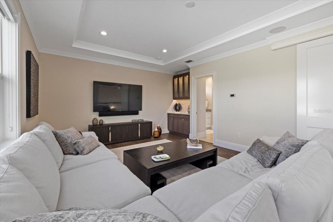1525 Mallard Lane, Sarasota, FL 34239 Photo
