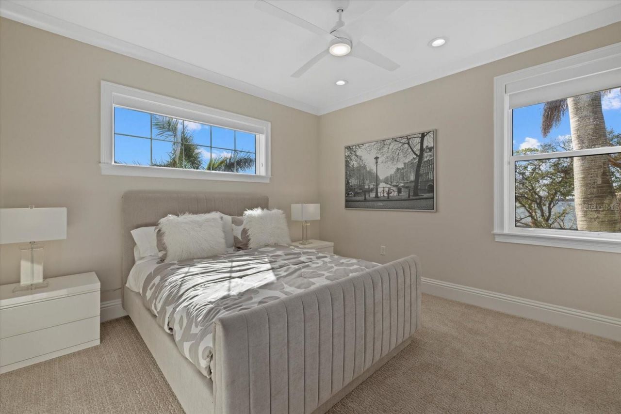 1525 Mallard Lane, Sarasota, FL 34239 Photo