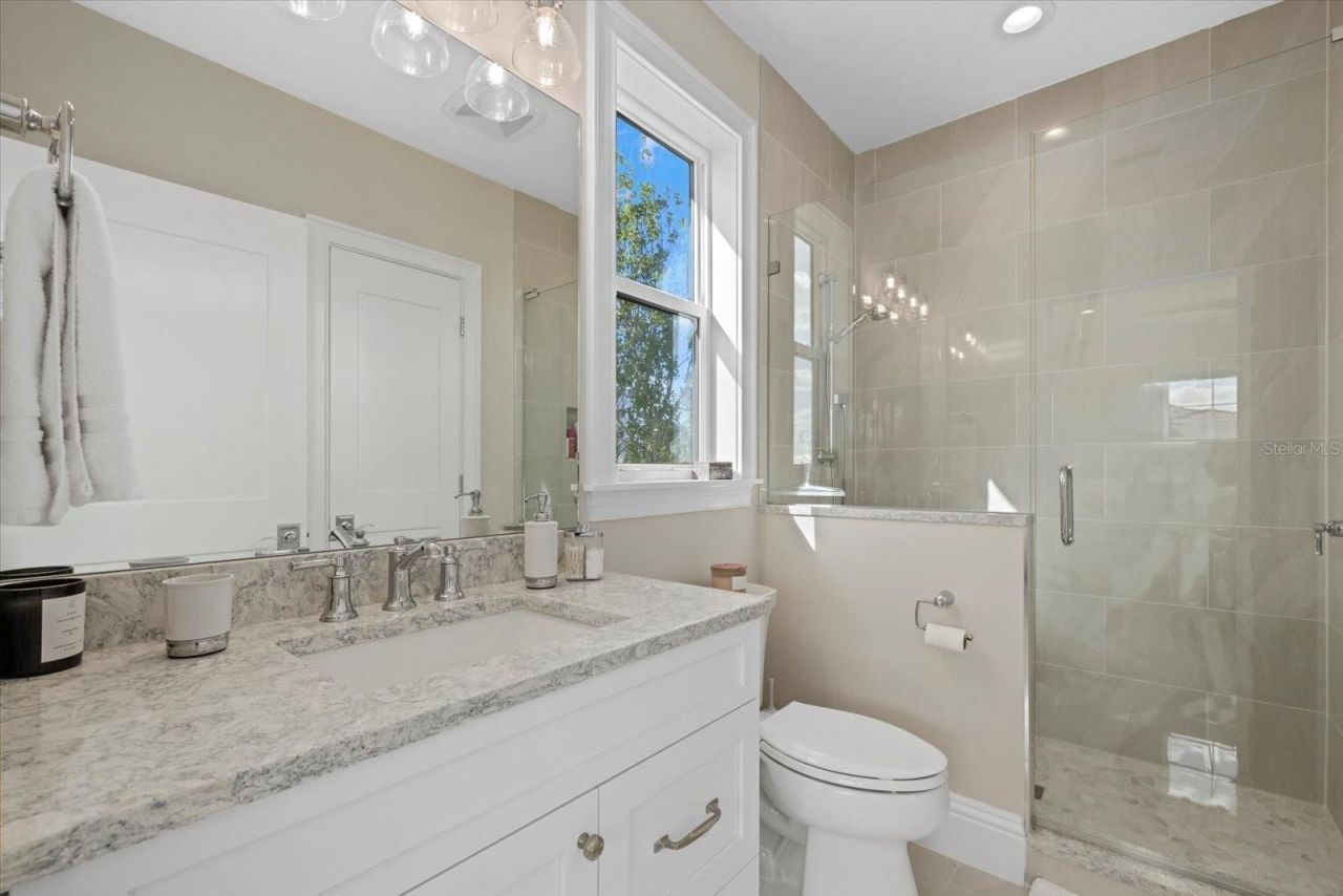 1525 Mallard Lane, Sarasota, FL 34239 Photo