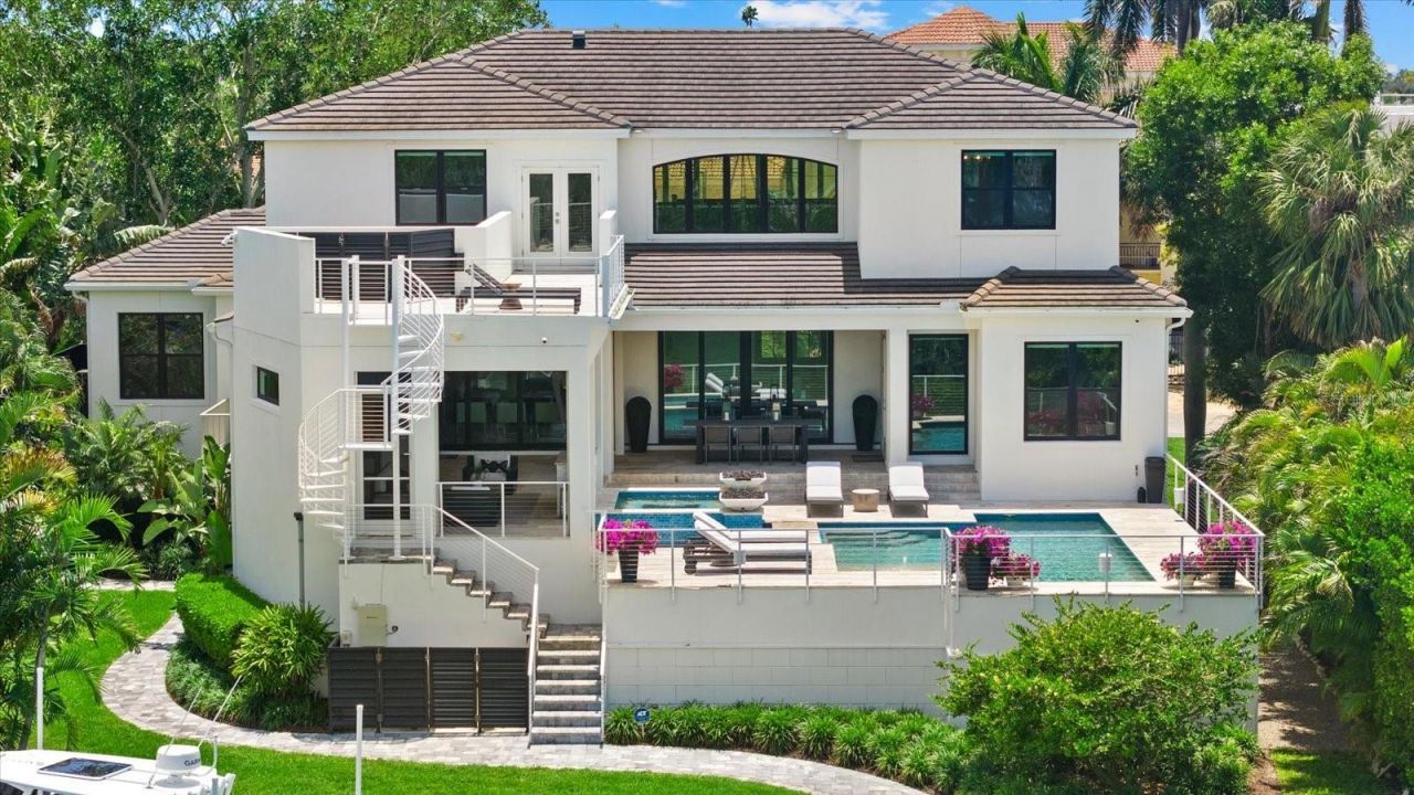 1525 Mallard Lane, Sarasota, FL 34239 Photo