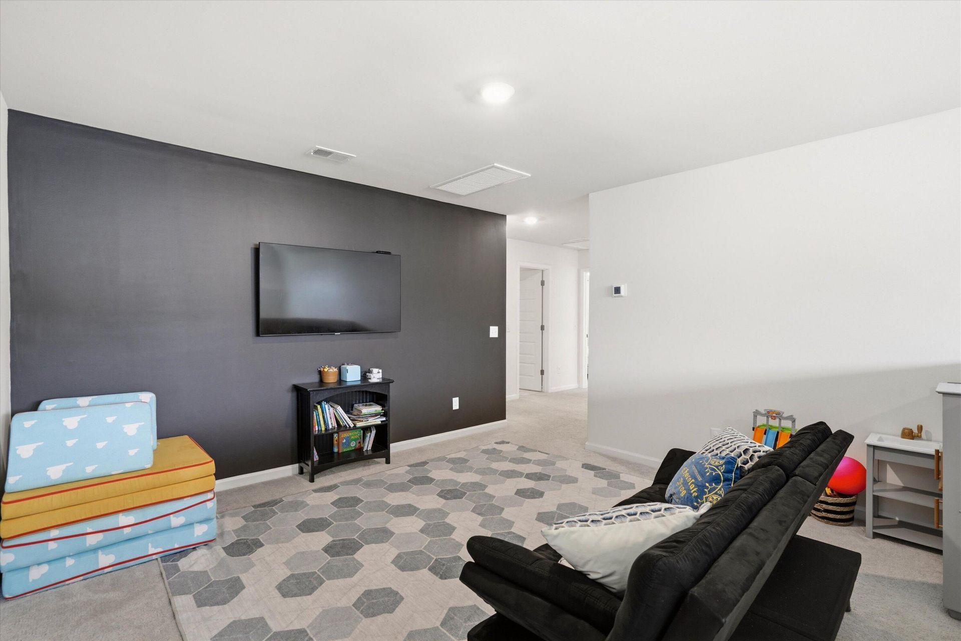 129 Spotted Way Photo 24