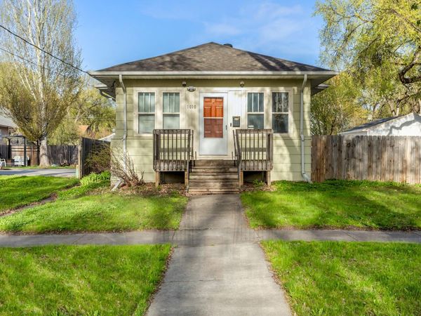 1010 11th Street S, Fargo, ND 58103