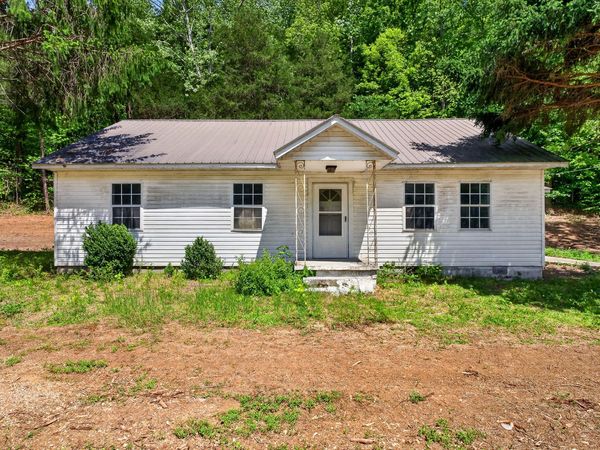 2176 Jennings Creek Hwy , Whitleyville, TN 38588