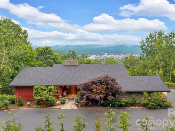 24 Westhaven Drive, Asheville, NC 28804