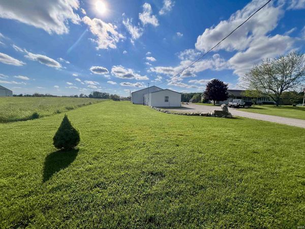 16199 Linden Road, Argos, IN 46501
