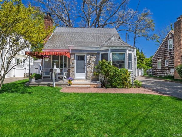 80 Doncaster Road , Malverne, NY 11565