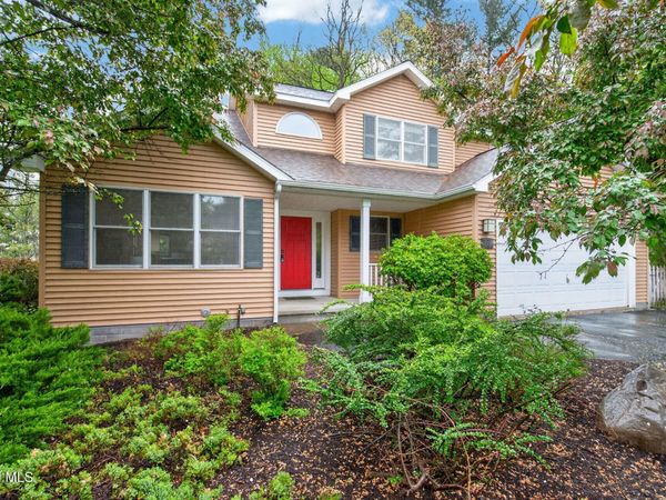 107 Fox Run Drive, Schenectady, NY 12303