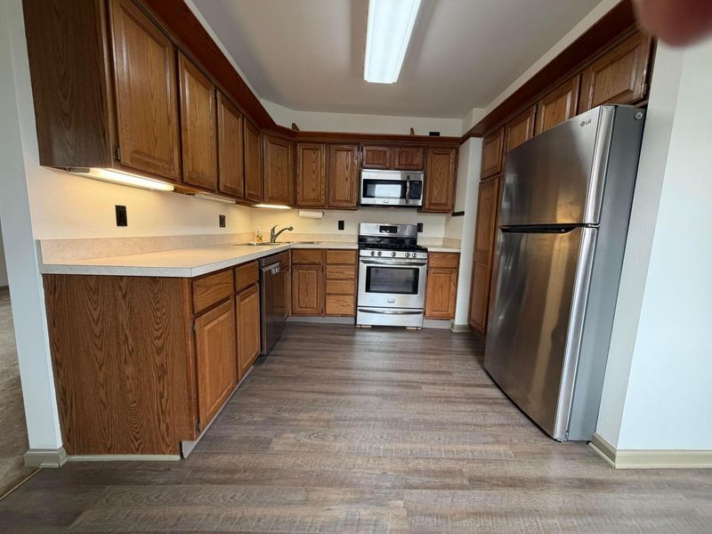 1727 Huy Road , Columbus, OH 43224 Photo 18