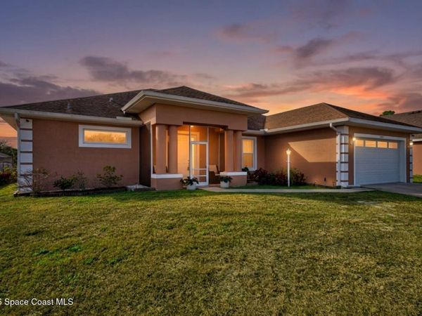 462 Gancedo Street SW , Palm Bay, FL 32908