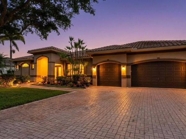 3973 SW 140th Ave , Davie, FL 33330