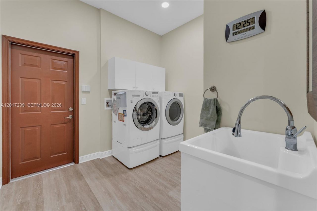3973 SW 140th Ave , Davie, FL 33330 Photo