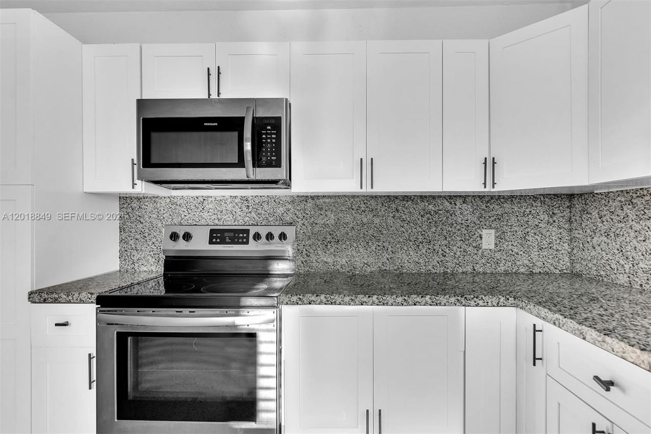 1550 SW 23rd Ct, Unit A, Fort Lauderdale, FL 33315 Photo
