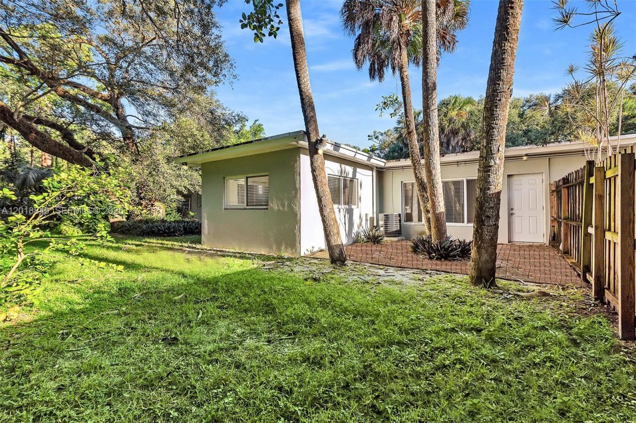1550 SW 23rd Ct, Unit A, Fort Lauderdale, FL 33315 Photo