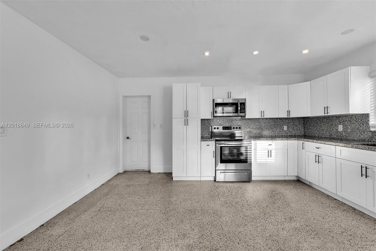 1550 SW 23rd Ct, Unit A, Fort Lauderdale, FL 33315 Photo