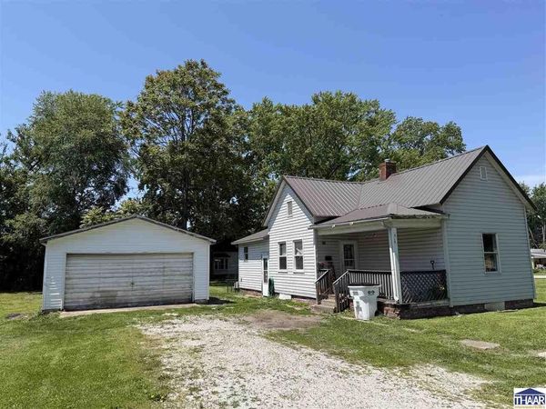 515 S 7th Street, Clinton, IN 47842