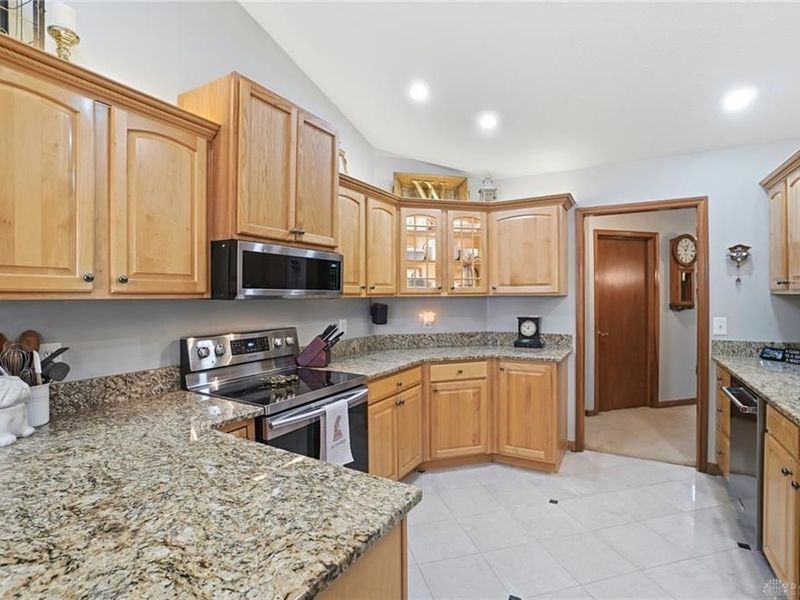 1715 Rockleigh Road, Washington Township, OH 45458 Photo 32