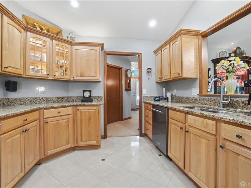 1715 Rockleigh Road, Washington Township, OH 45458 Photo 35