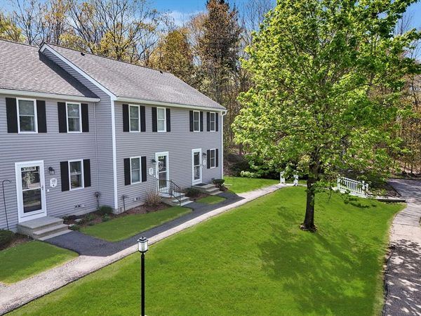 120 Olde Colonial Dr, Unit 6, Gardner, MA 01440