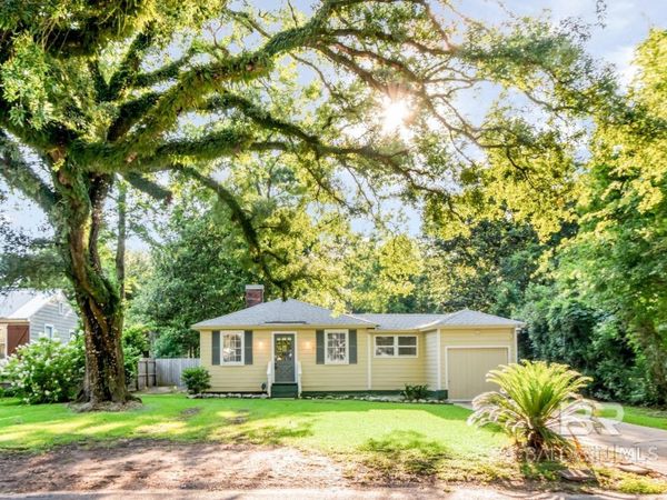 263 E Border Drive, Mobile, AL 36608